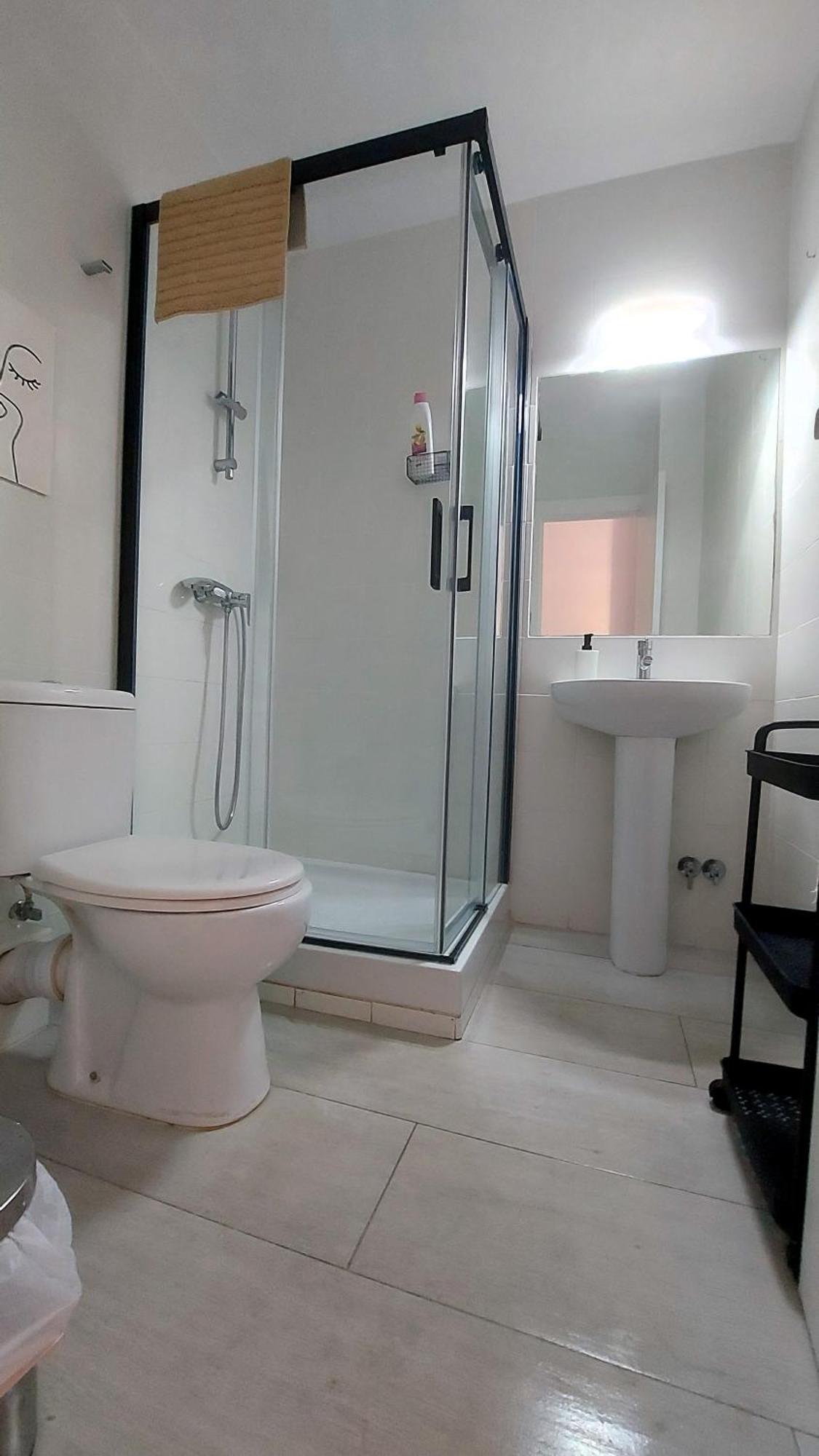 Apartament Cozy 2-bed 2-bathroom In Town Centre *