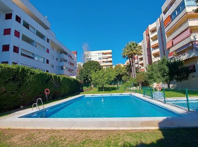 Cozy 2-Bed 2-Bathroom Apartment In Marbella Town Centre