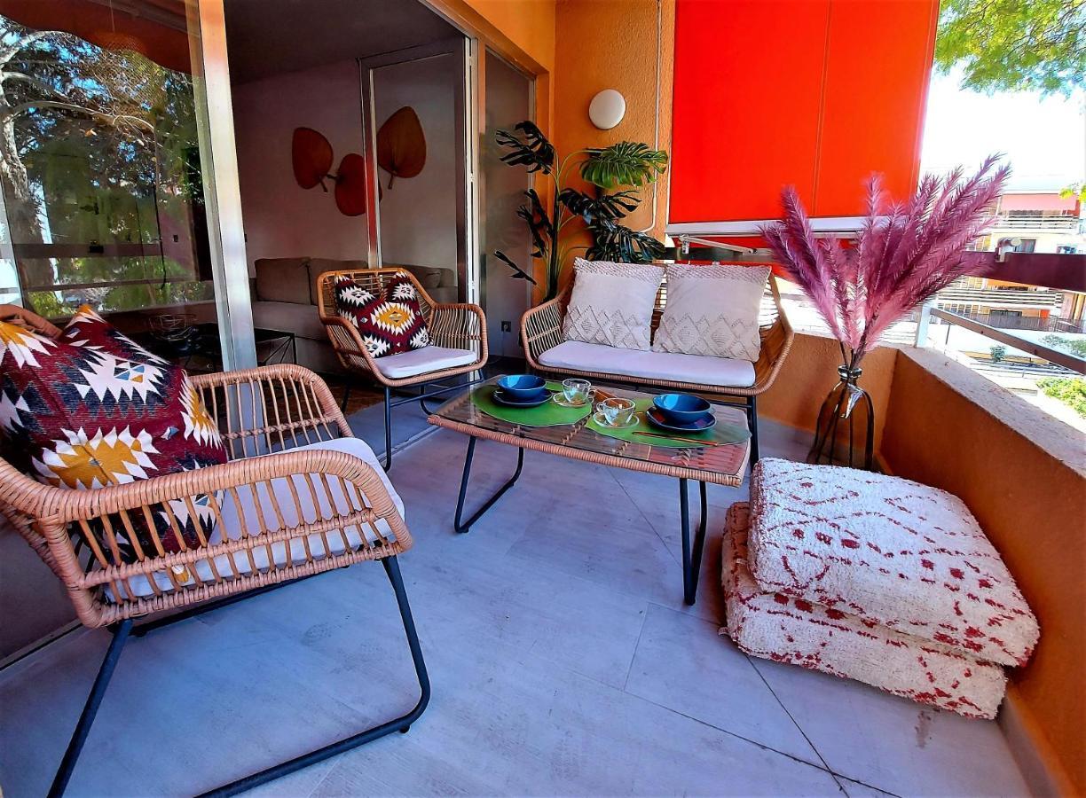 Cozy 2-bed 2-bathroom In Town Centre Apartamento