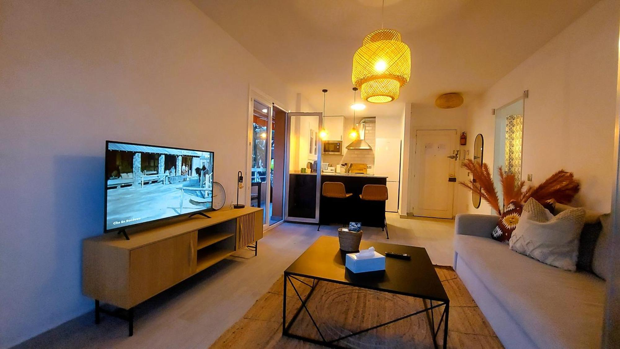 Cozy 2-bed 2-bathroom In Town Centre Apartamento *